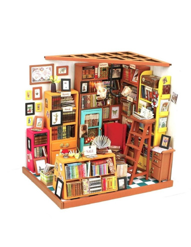 SAM`S STUDY ROOM